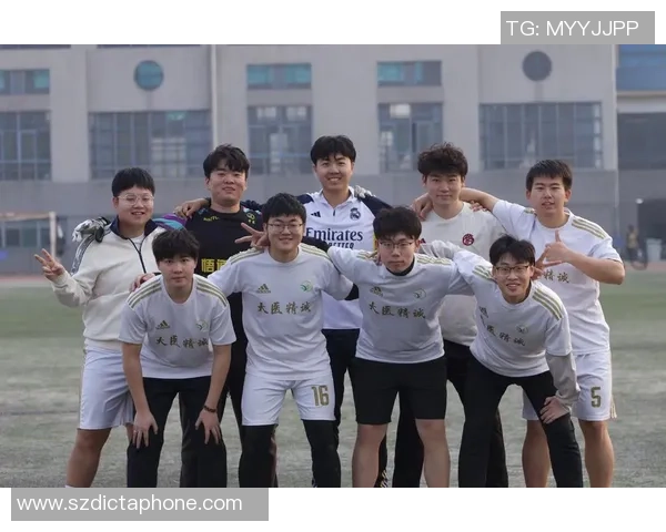 足球巨星畅谈台湾文化与足球梦想的美好交融 足球巨星畅谈台湾文化与足球梦想的美好交融